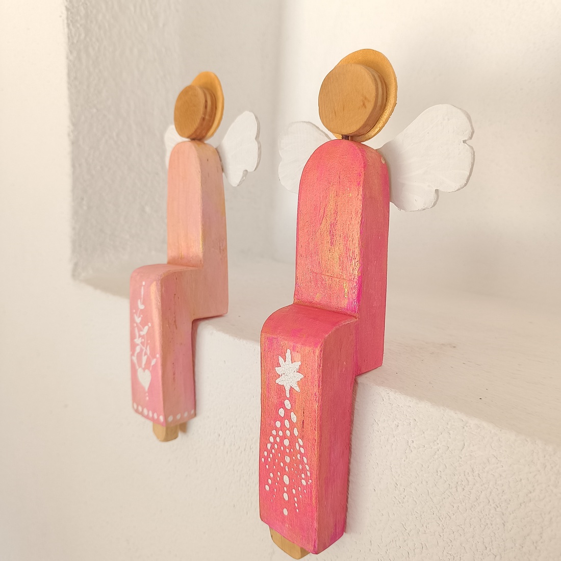 Ingerasi roz, din lemn - casă & stil de viață - decorațiuni de casă - decor spiritual - coliere mala - Artynos.ro