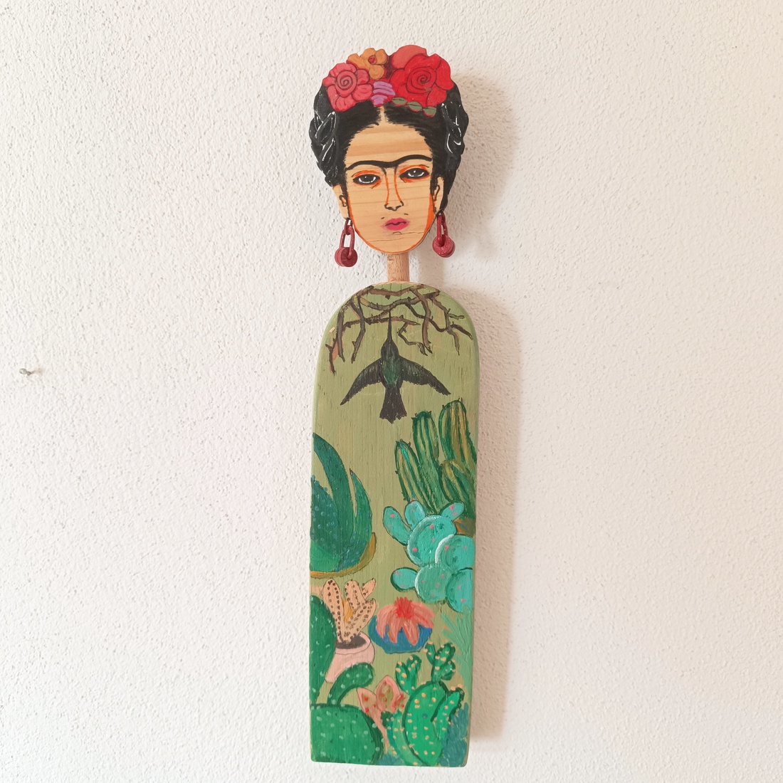 Frida - arte vizuale și accesorii  - sculptură - statuie lemn - Artynos.ro