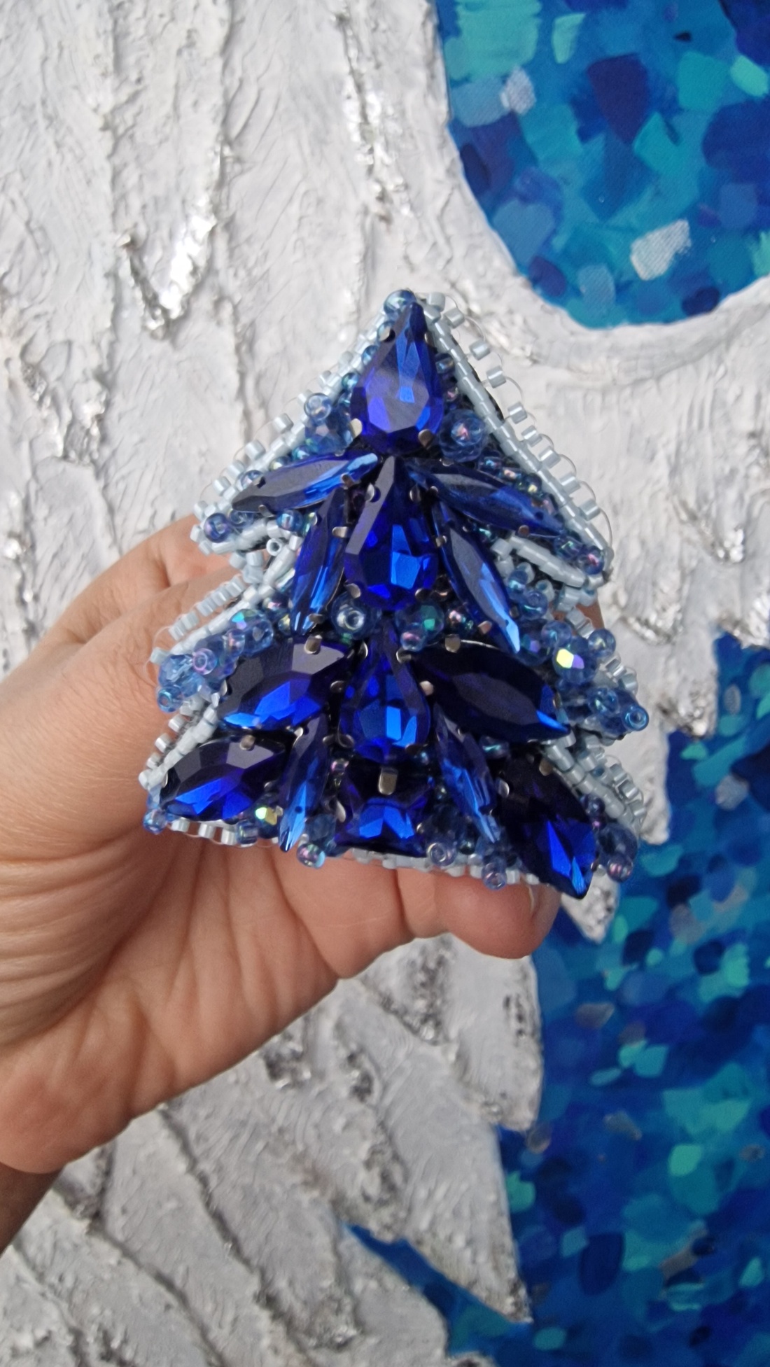 Brosa Bradut Albastru - bijuterii - broșe - Artynos.ro