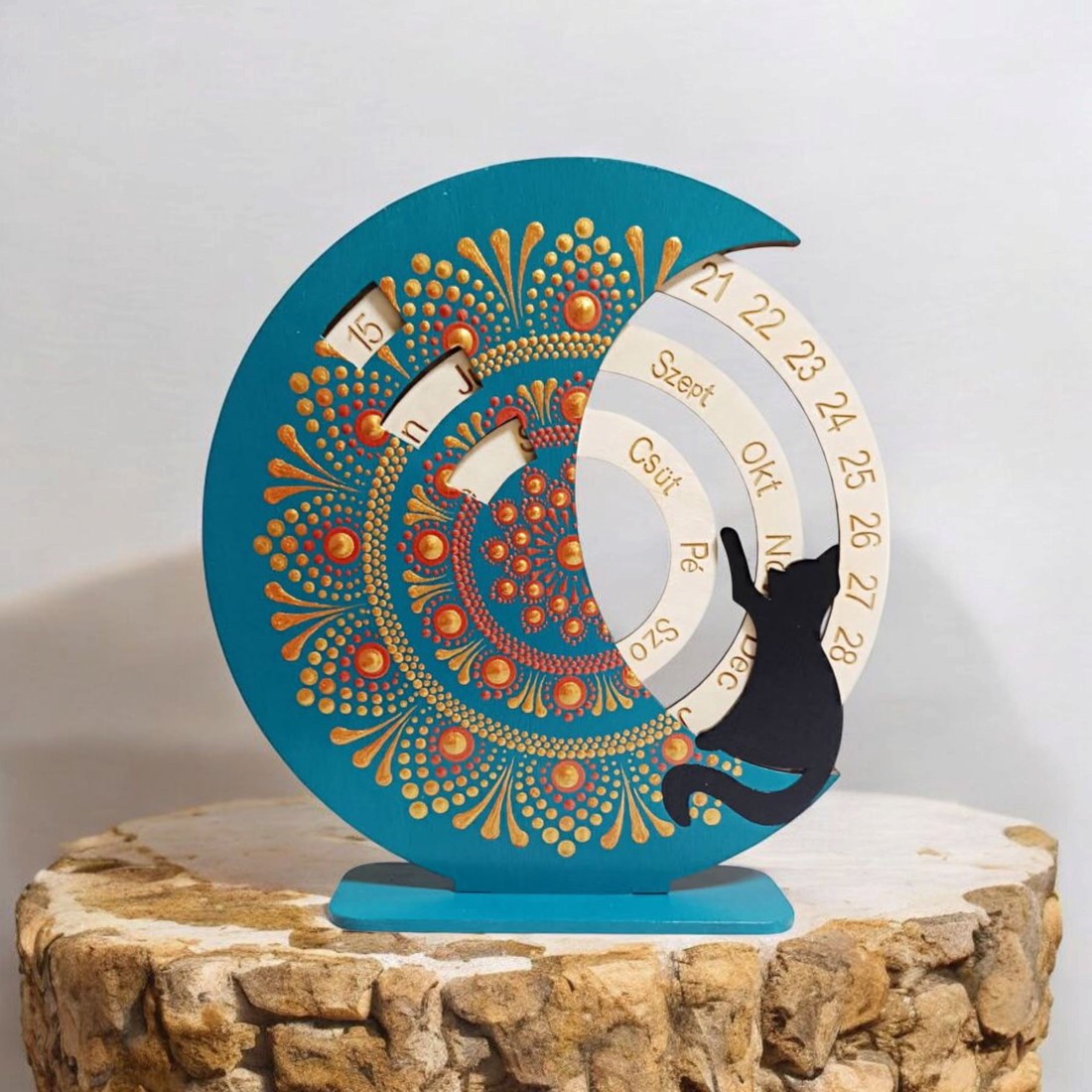 Calendar perpetuu Mandala cu pisică - - Artynos.ro Calendar perpetuu Mandala cu pisică - - Artynos.ro
