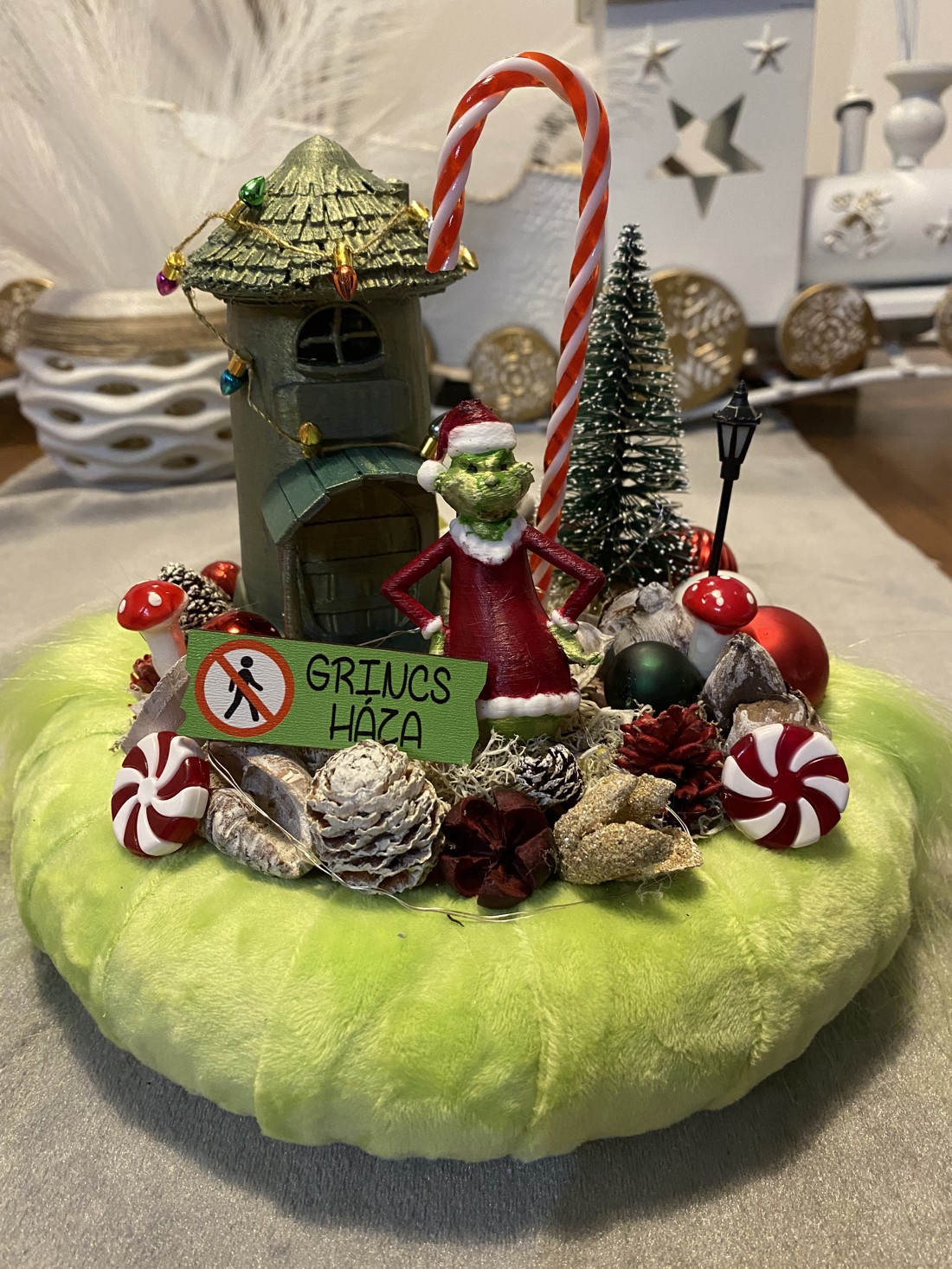 Masa de Crăciun Grinch dis -  - Artynos.ro