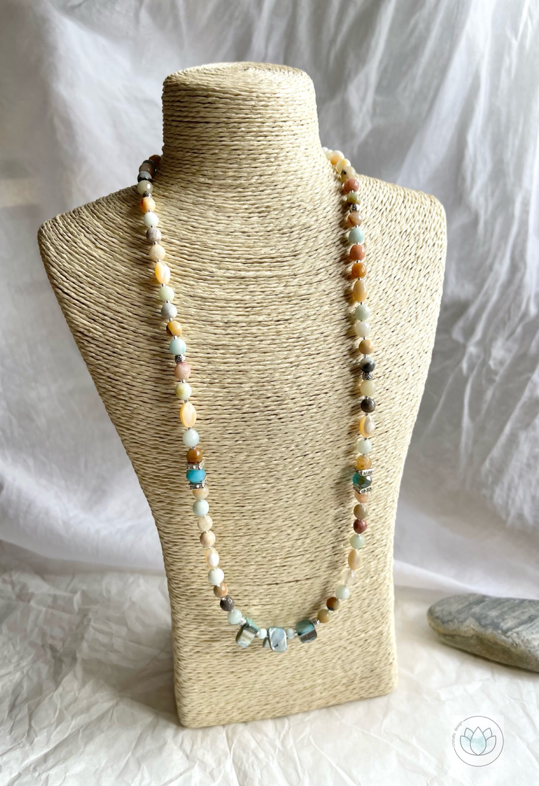 Colier mineral pentru femei Amazonite, bijuterii minerale - - Artynos.ro Colier mineral pentru femei Amazonite, bijuterii minerale - - Artynos.ro