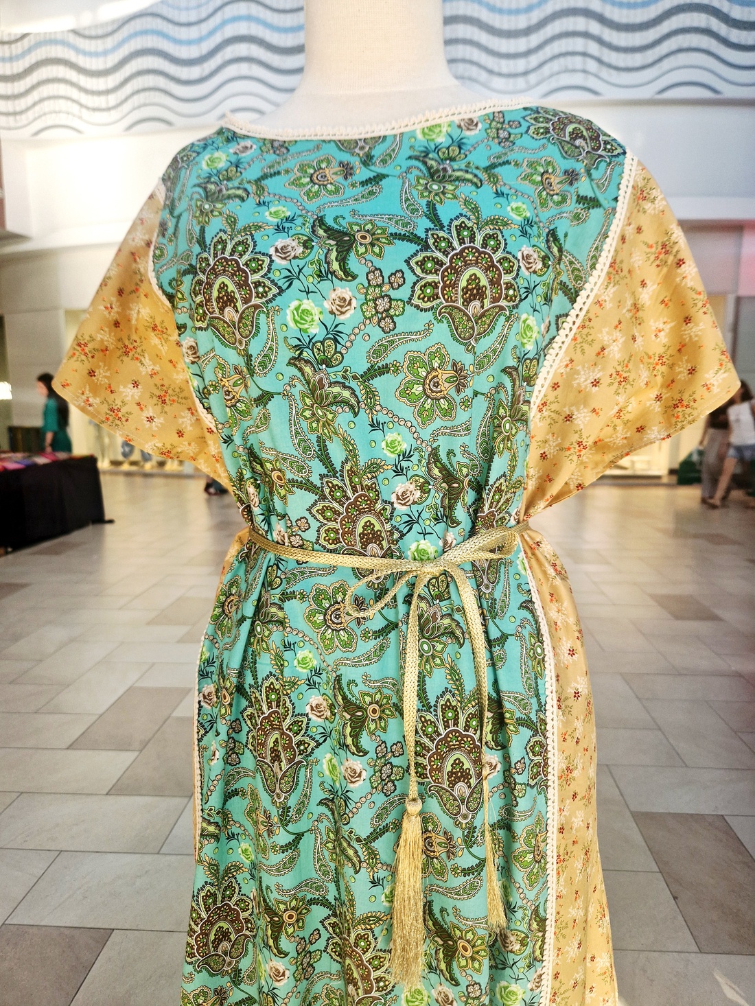 Rochie romantic look - îmbrăcăminte și modă - haine damă - rochii elegante - Artynos.ro