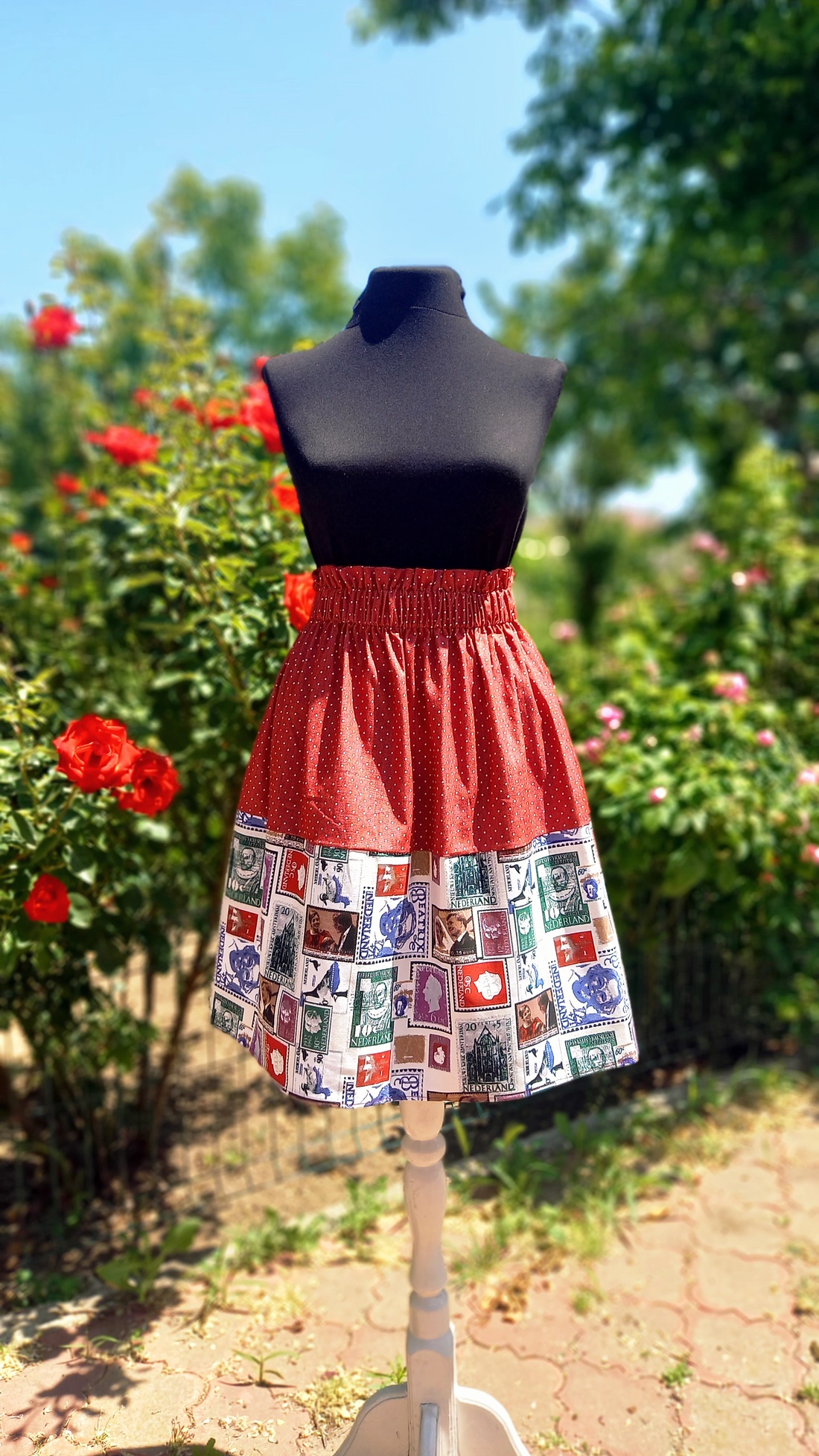 Oferta fusta insotita de topul tricotat cadou - îmbrăcăminte și modă - haine damă - fustă damă - Artynos.ro