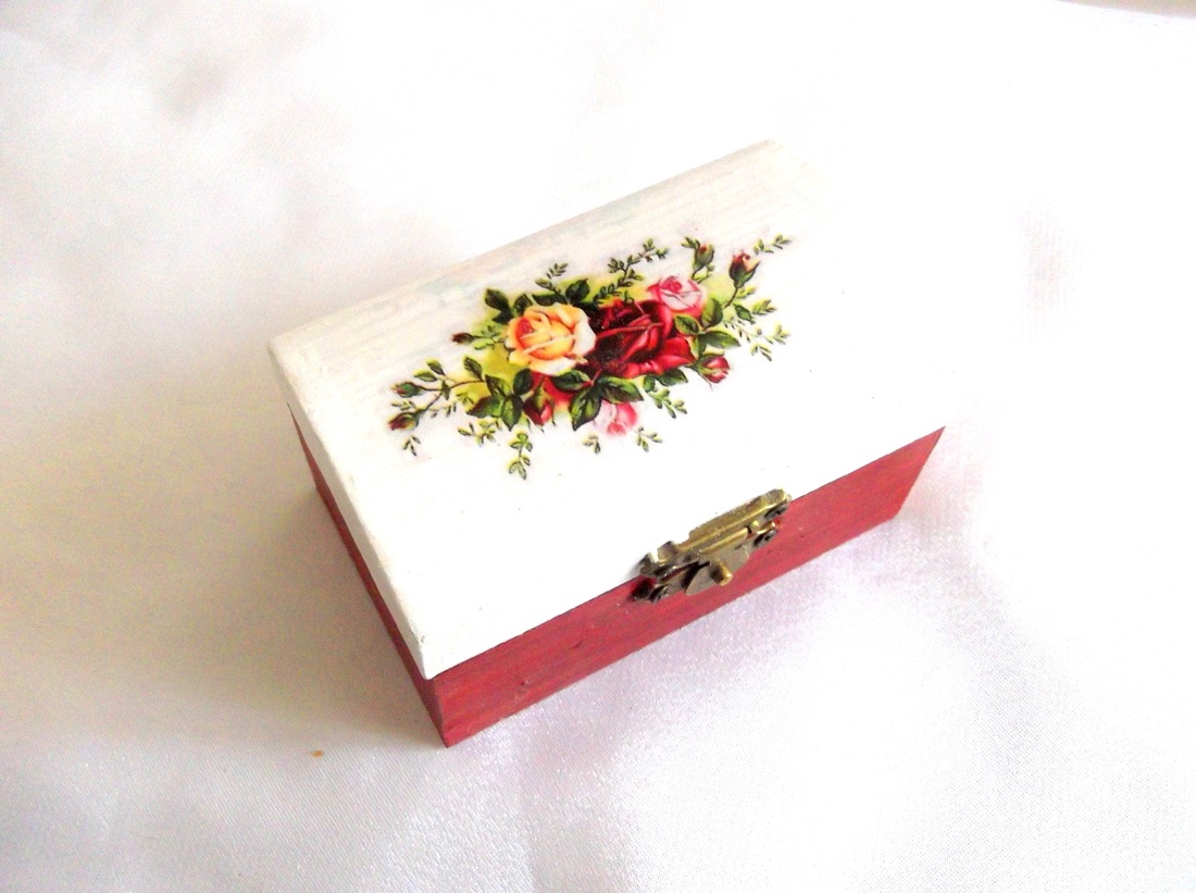 cutie lemn decorata 43620 - casă & stil de viață - materiale de depozitare și sortare - cutie depozitare - Artynos.ro