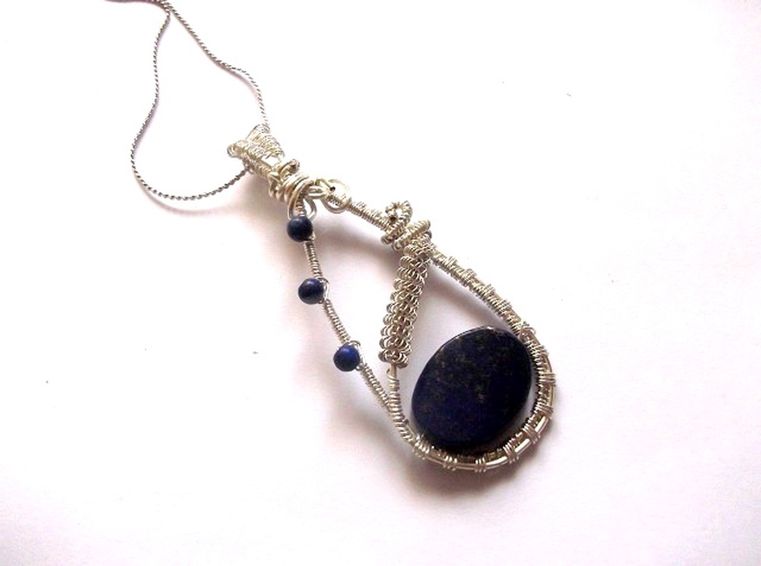 Pandantiv lapis lazuli 38579 - bijuterii - coliere - coliere cu pandantive - Artynos.ro Pandantiv lapis lazuli 38579 - bijuterii - coliere - coliere cu pandantive - Artynos.ro