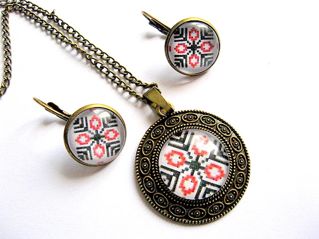 Set bijuterii model traditional 28800 - bijuterii - seturi de bijuterii - Artynos.ro Set bijuterii model traditional 28800 - bijuterii - seturi de bijuterii - Artynos.ro