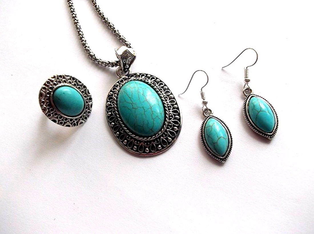 set bijuterii cu turcoaz 48346 - bijuterii - seturi de bijuterii - Artynos.ro set bijuterii cu turcoaz 48346 - bijuterii - seturi de bijuterii - Artynos.ro
