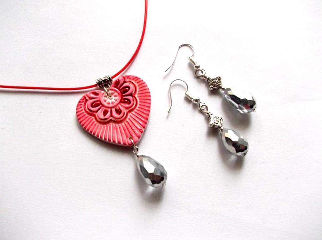 set cu fimo si cristale 48419 - bijuterii - seturi de bijuterii - Artynos.ro set cu fimo si cristale 48419 - bijuterii - seturi de bijuterii - Artynos.ro