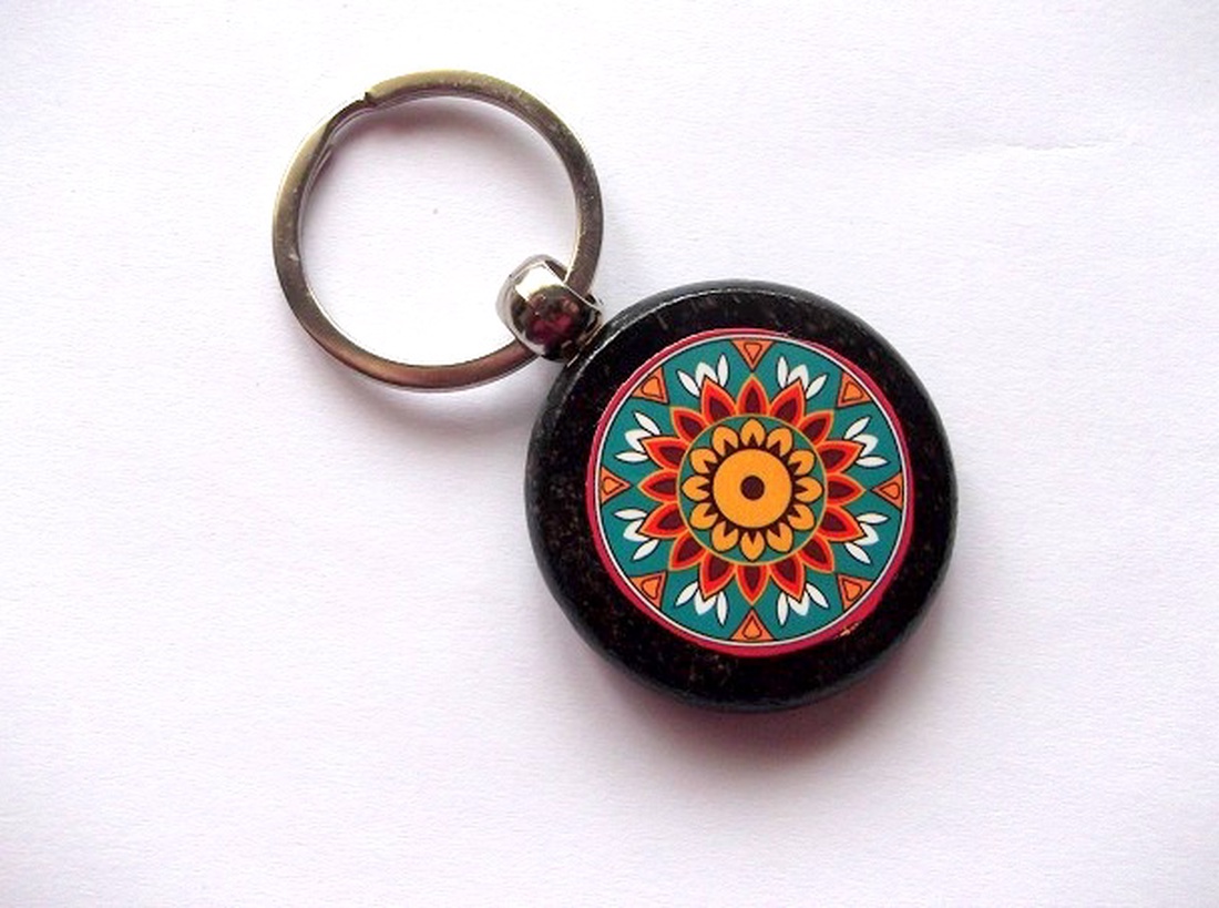 breloc pe lemn 48314 - geantă și husă - accesorii genți - breloc - Artynos.ro breloc pe lemn 48314 - geantă și husă - accesorii genți - breloc - Artynos.ro