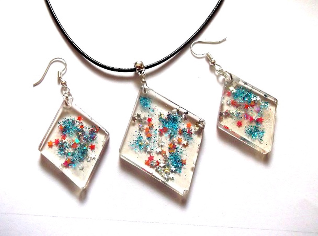 Set bijuterii cu rasina 48909 - bijuterii - seturi de bijuterii - Artynos.ro Set bijuterii cu rasina 48909 - bijuterii - seturi de bijuterii - Artynos.ro