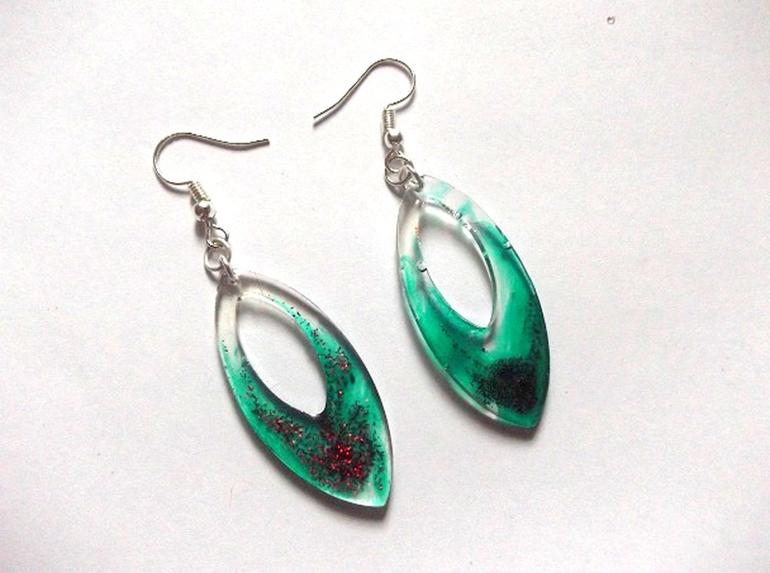 cercei rasina 48947 - bijuterii - cercei - cercei din rășină - Artynos.ro