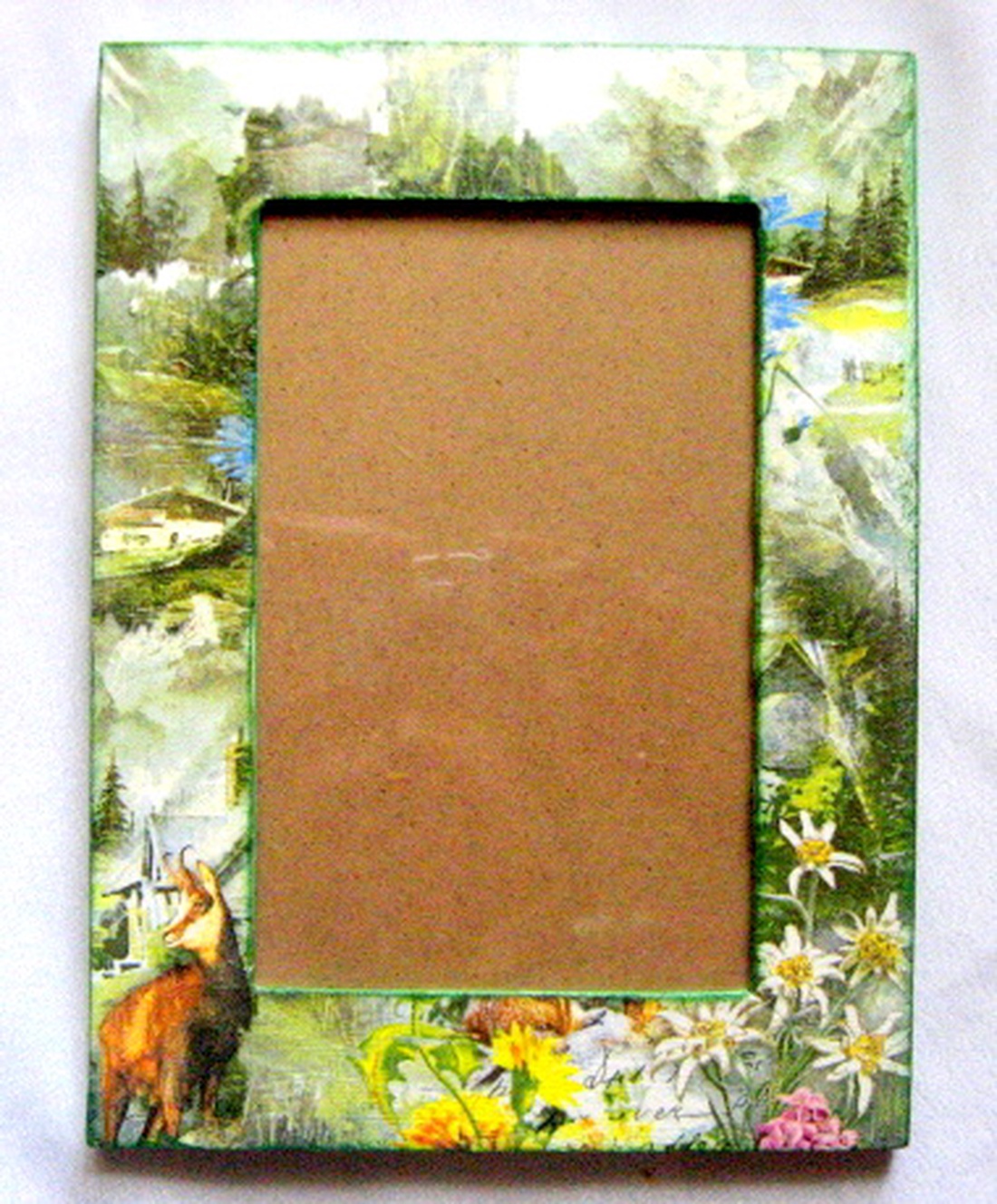 Rama decorata 50527 - accessorii și unelte - lemn - ramă foto - Artynos.ro Rama decorata 50527 - accessorii și unelte - lemn - ramă foto - Artynos.ro