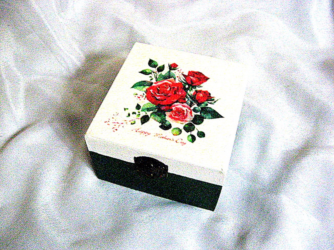 Cutie din lemn cu trandafiri 50564 - accessorii și unelte - lemn - cutie - Artynos.ro