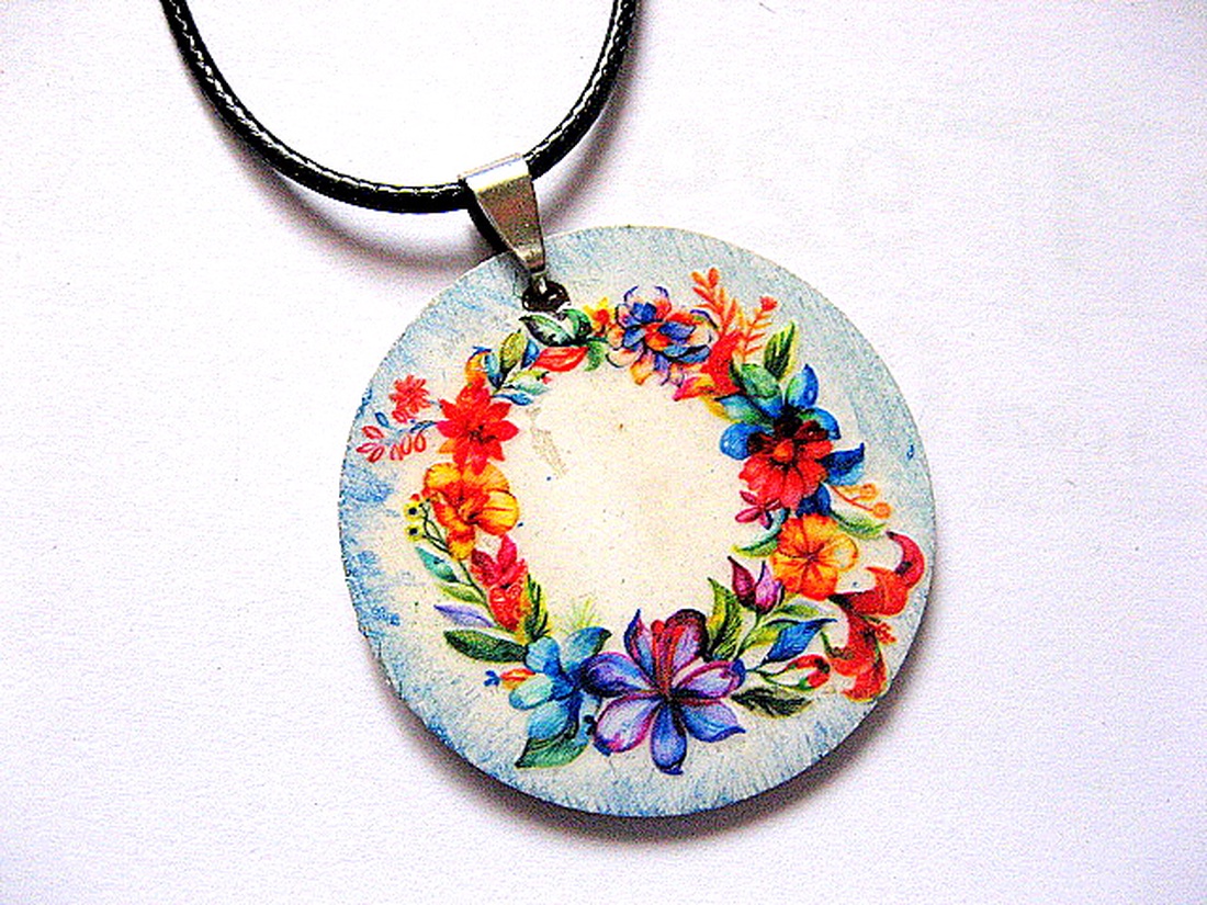 colier lemn 51056 - bijuterii - coliere - coliere cu pandative - Artynos.ro