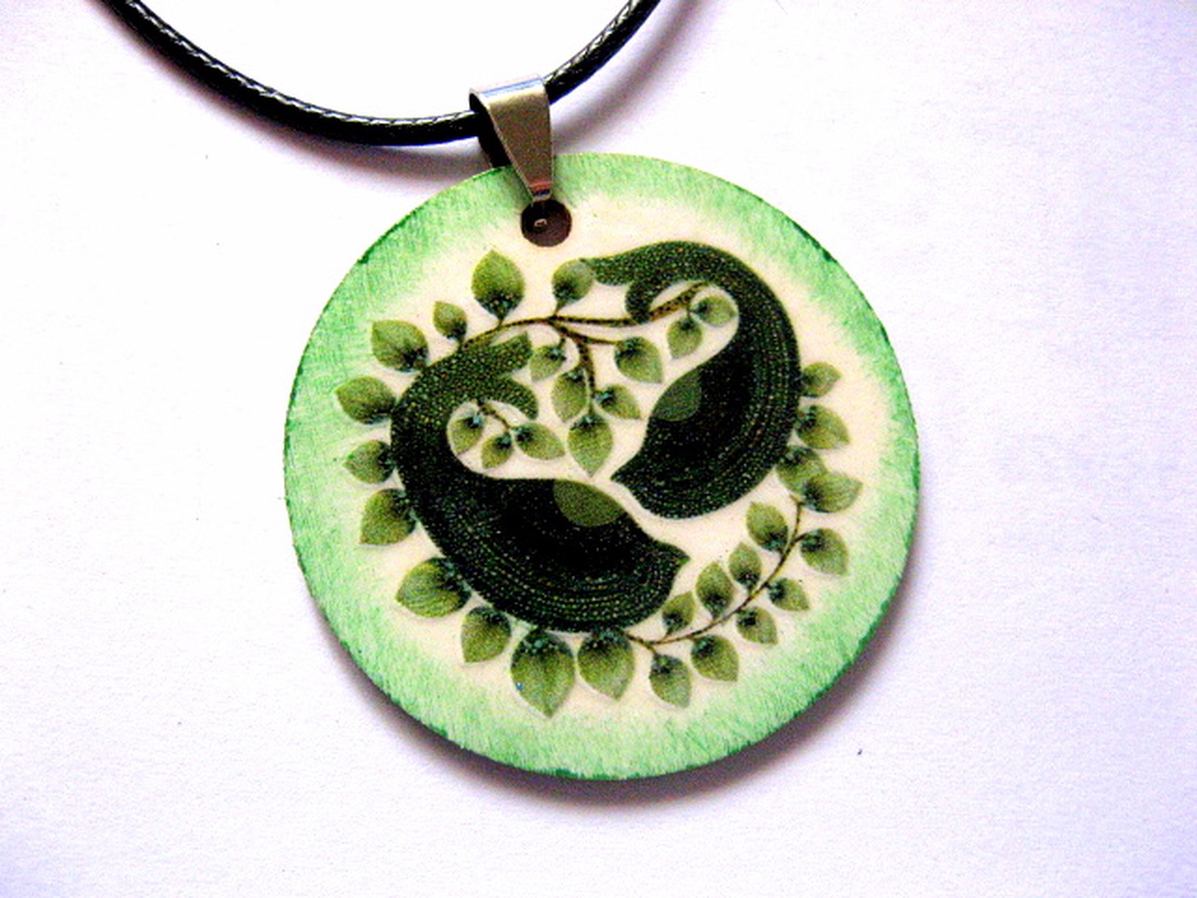 colier lemn 51055 - bijuterii - coliere - coliere cu pandative - Artynos.ro