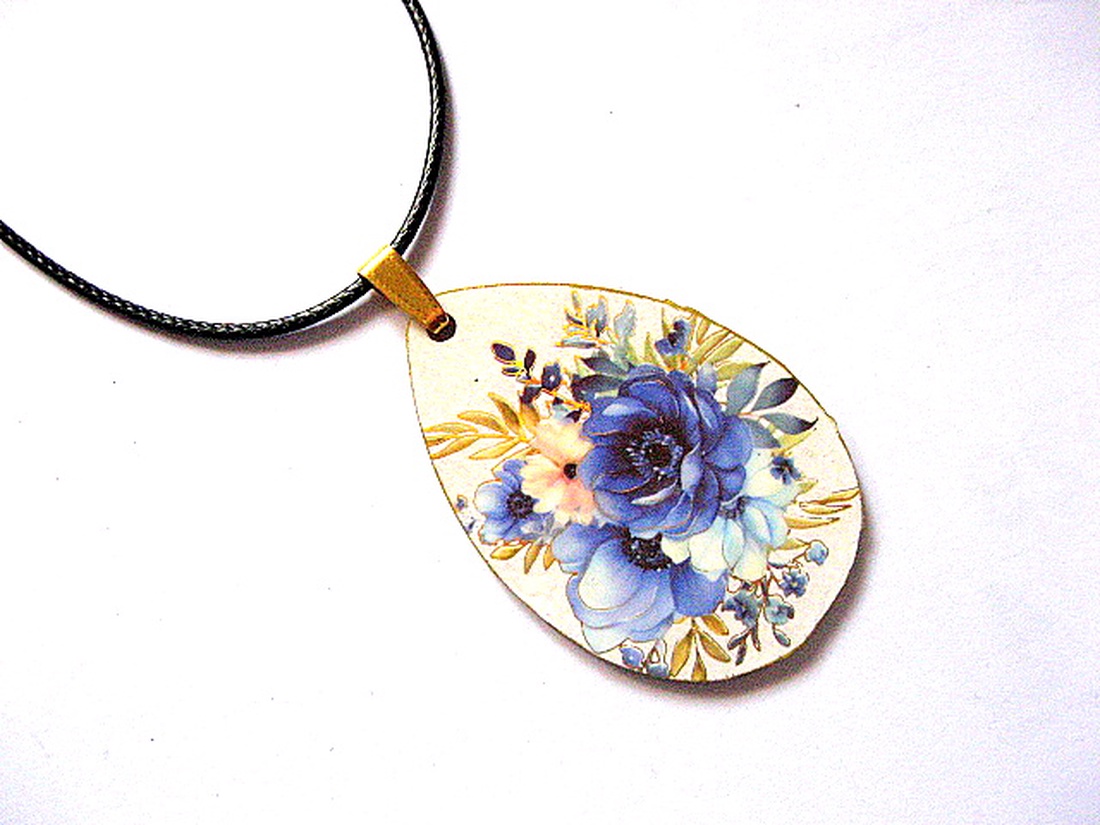 colier lemn 51376 - bijuterii - coliere - coliere cu pandative - Artynos.ro