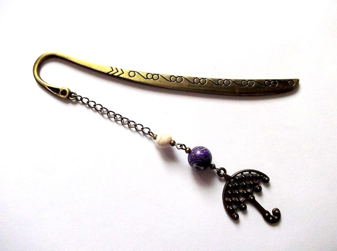 semn de carte cu howlite 46017 - cărți și creații cu tematică muzicală, cadouri - semn de carte - Artynos.ro