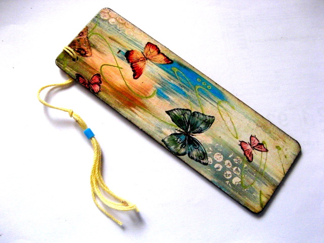 semn de carte  cu fluturasi 51595 - cărți și creații cu tematică muzicală, cadouri - semn de carte - Artynos.ro