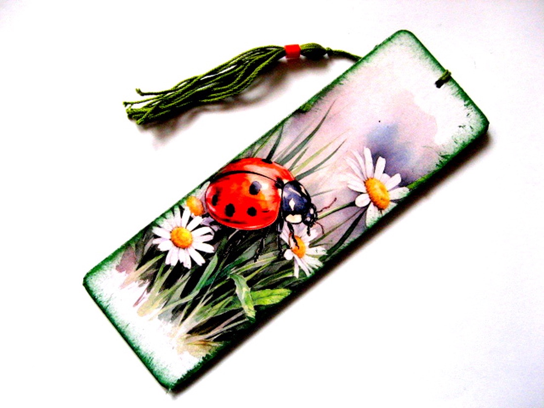 semn de carte cu buburuza 51808 - cărți și creații cu tematică muzicală, cadouri - semn de carte - Artynos.ro