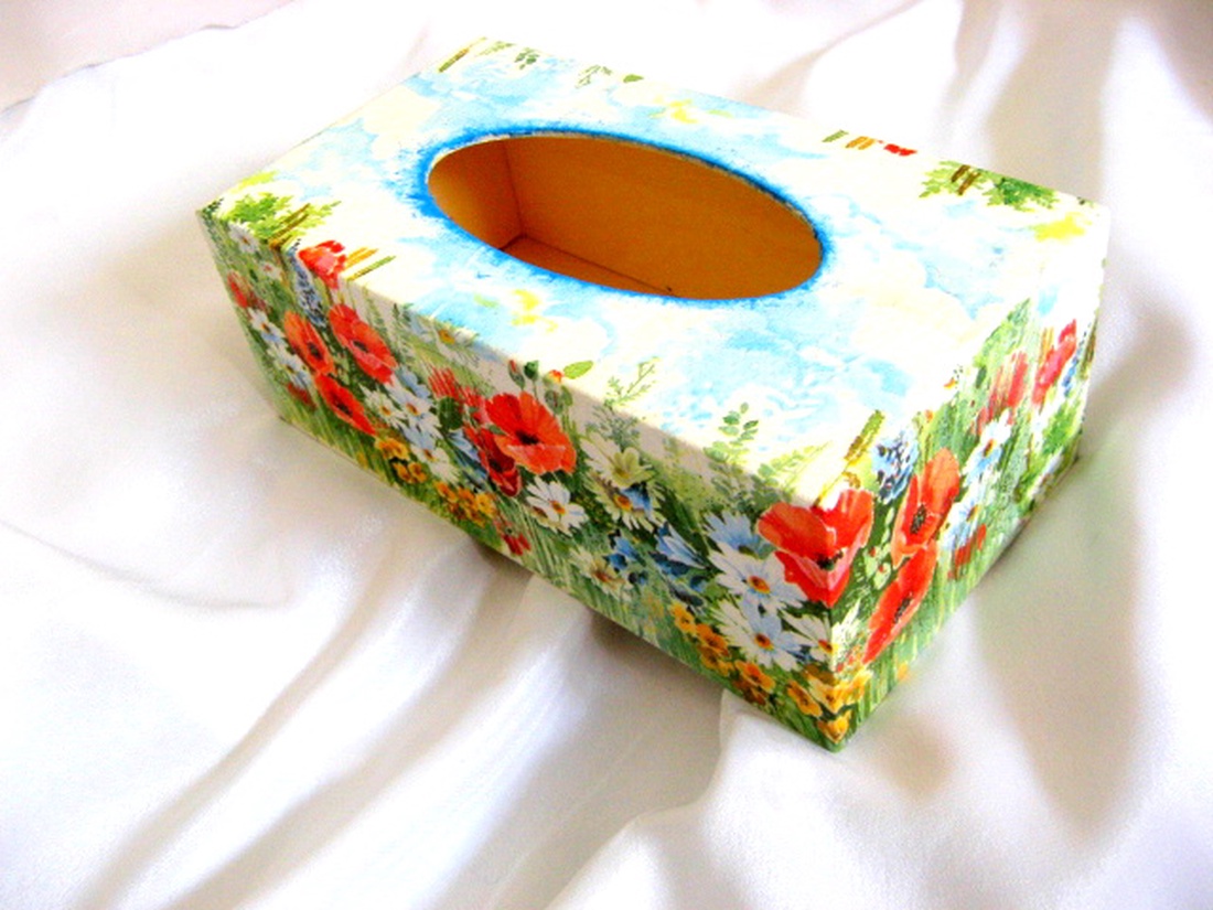 Cutie lemn pt servetele de hartie cu maci 52183 - casă & stil de viață - organizare & depozitare - cutie pentru șervețele - Artynos.ro