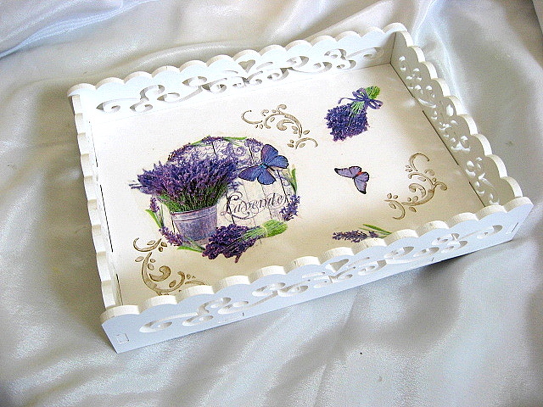Tava servit la masa decorata cu lavanda 52136 - casă & stil de viață - echipamente de bucătărie - accesorii de servire - tăvițe - Artynos.ro
