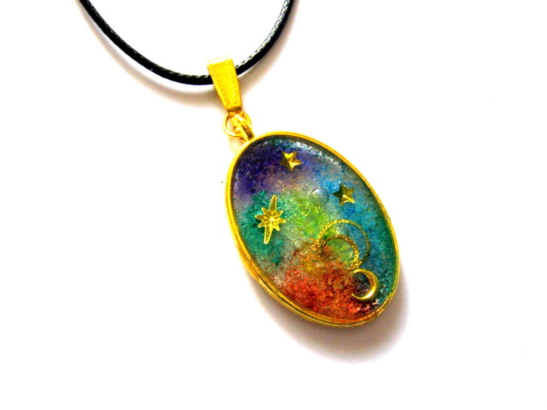 colier cu rasina multicolor 52364 - bijuterii - coliere - coliere cu pandative - Artynos.ro