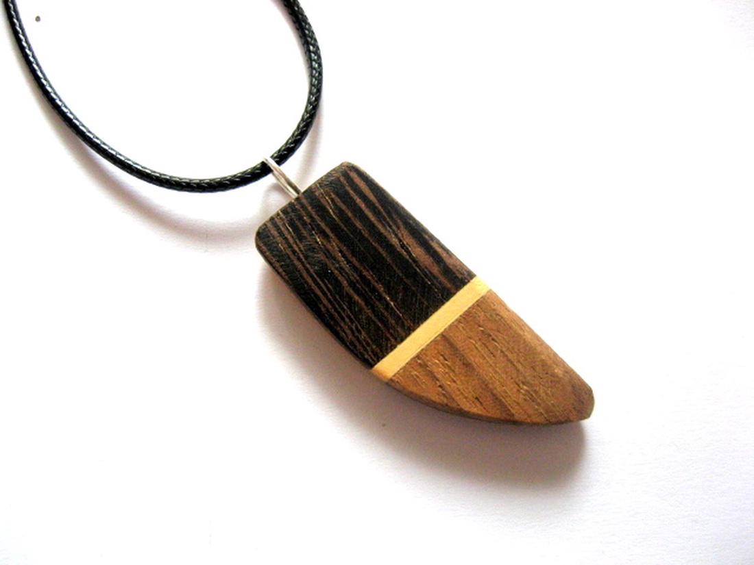 pandantiv lemn artar canadian . ,purple wood.nuc si wenge 52663 - bijuterii - coliere - pandative - Artynos.ro
