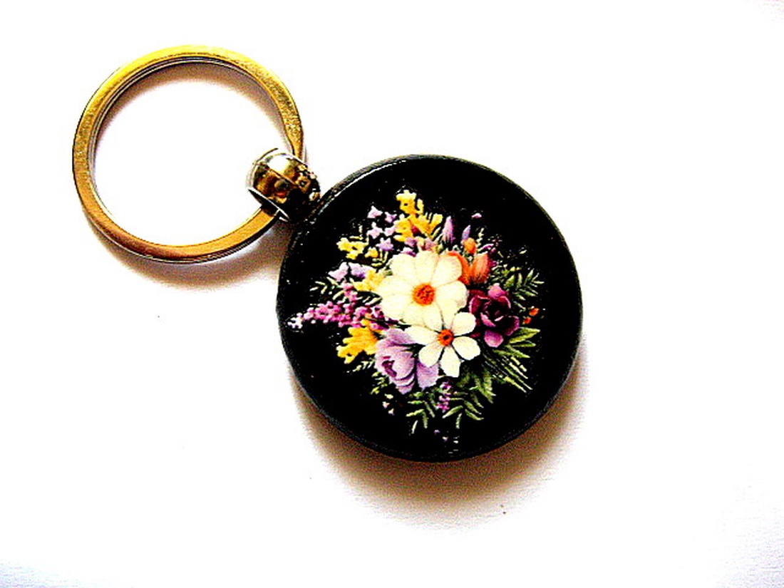 breloc pe lemn 52715 - genți și portofele - accesorii genți - breloc - Artynos.ro