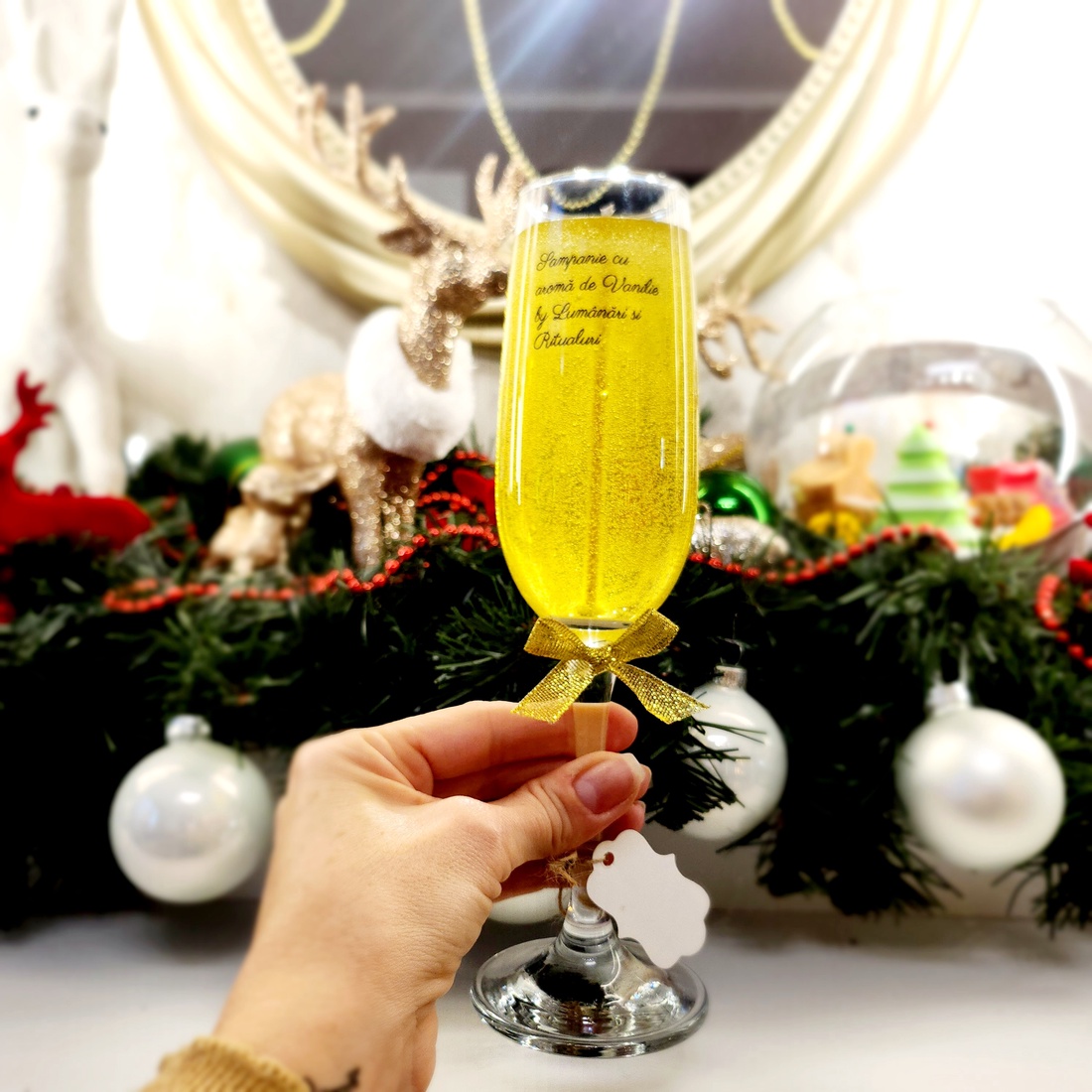 Lumânare Șampanie �din gel transparent de vanilie - pentru momente de neuitat. - casă & stil de viață - lumânări, parfumuri, arome - felinar cu lumânare - Artynos.ro