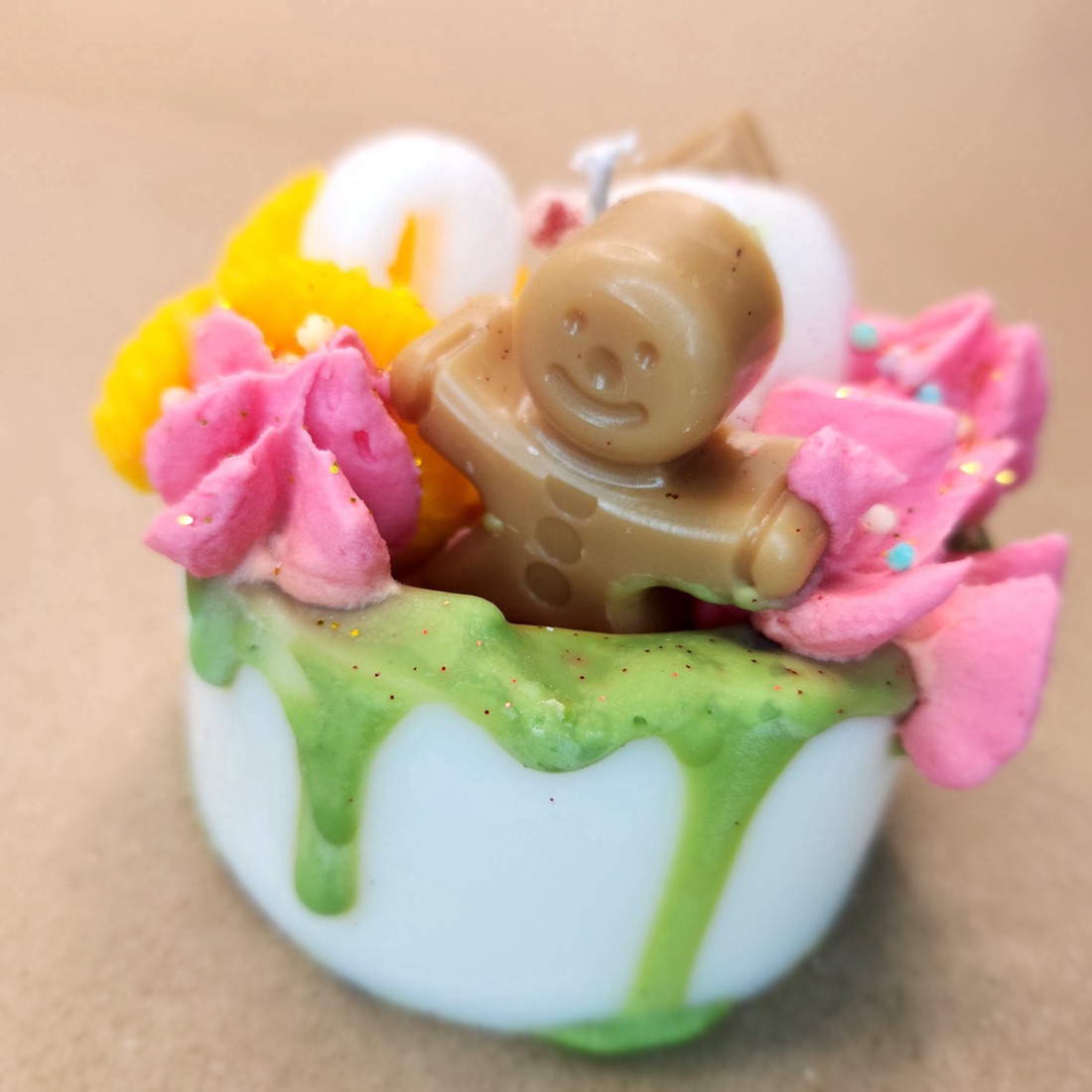 Lumânare Artizanală Gingerbread Joy - casă & stil de viață - lumânări, parfumuri, arome - ceară parfumată - Artynos.ro