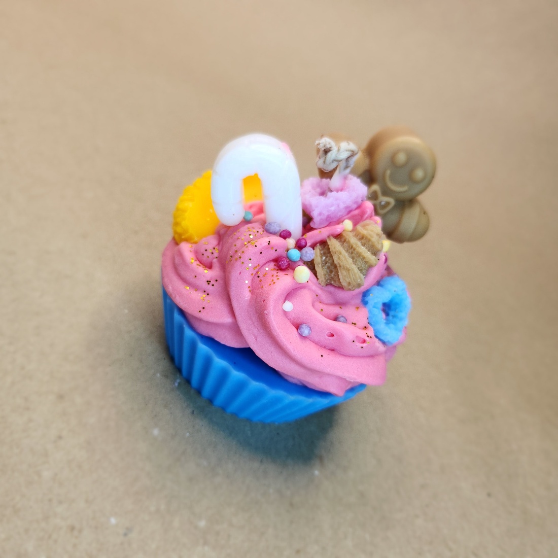 Lumanare Decorativă Muffin Christmas Gingerbread - casă & stil de viață - lumânări, parfumuri, arome - felinar cu lumânare - Artynos.ro