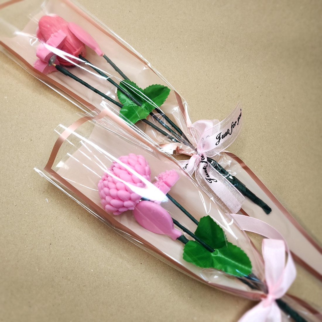 Lumânare Buchețel cu Fluturaș - casă & stil de viață - lumânări, parfumuri, arome - difuzor de arome - Artynos.ro