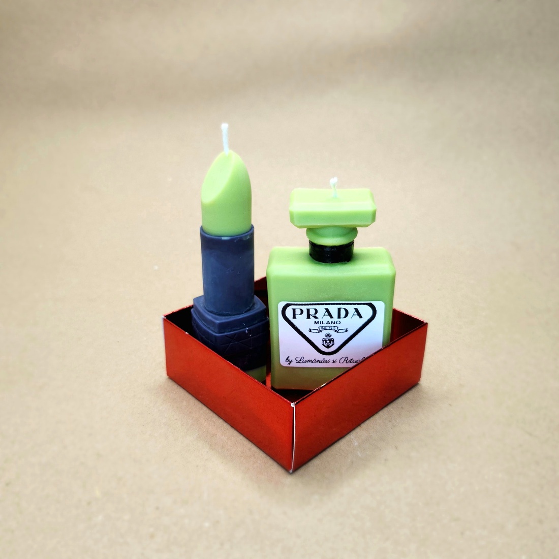 Lumânare Ruj și Parfum L.V. - casă & stil de viață - lumânări, parfumuri, arome - felinar cu lumânare - Artynos.ro