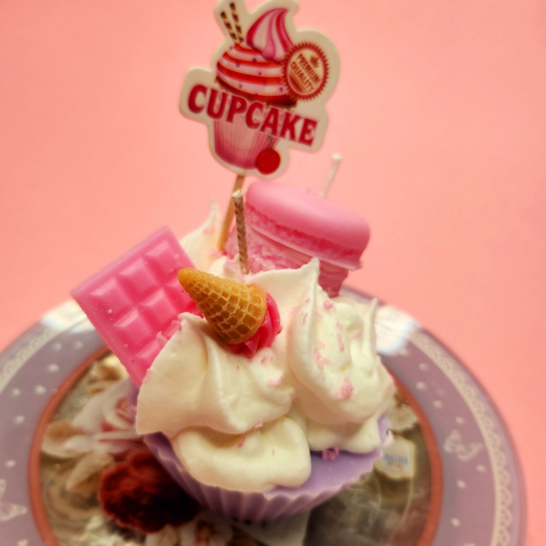 Cupcake cu Macaron  - casă & stil de viață - lumânări, parfumuri, arome - felinar cu lumânare - Artynos.ro