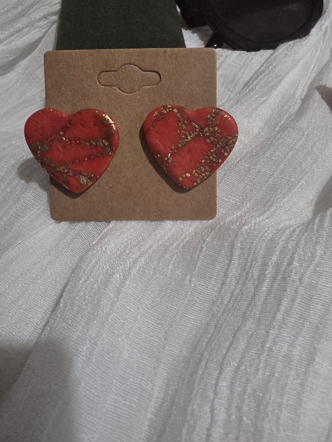 Cercei - arte vizuale și accesorii - grafică, ilustrație - desen cu cerneală - Artynos.ro Cercei - arte vizuale și accesorii - grafică, ilustrație - desen cu cerneală - Artynos.ro