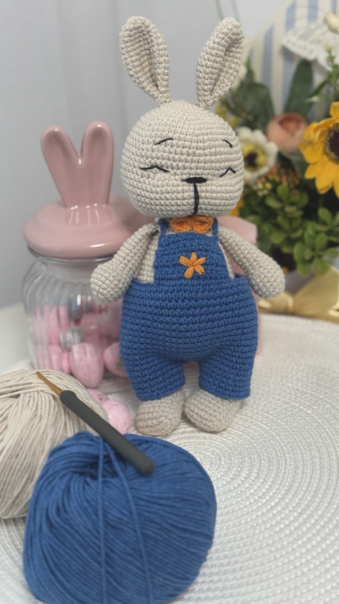 Iepuraș croșetat handmade � Lunahandmade - jucării și echipamente pentru copii - plușuri - iepure de pluș - Artynos.ro