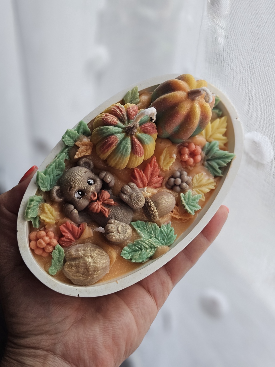 Lumânare The bear's forest - casă & stil de viață - lumânări, parfumuri, arome - lumânări artizanale - Artynos.ro
