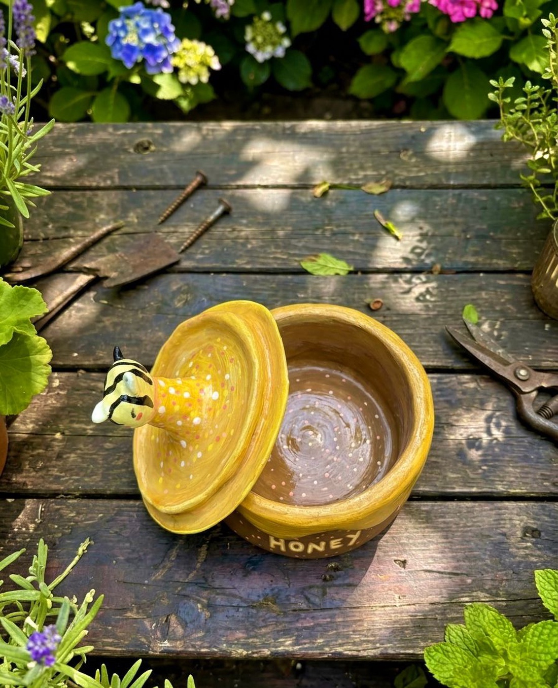 Bol handmade din lut pentru bijuterii sau decor - bijuterii - suporturi și cutii de bijuterii - cutii de bijuterii - Artynos.ro