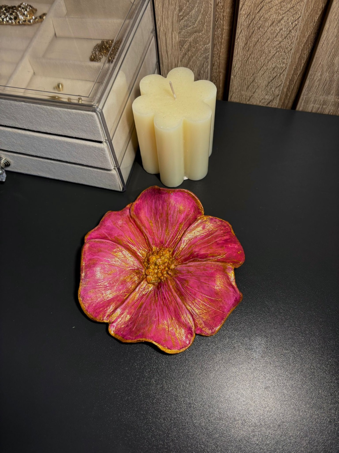 Tavita handmade pentru bijuterii sau decor in forma de floare - bijuterii - suporturi și cutii de bijuterii - cutii de bijuterii - Artynos.ro