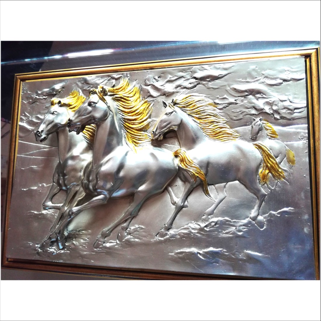 Relief ecvestru de culoare argintie din Italia  - arte vizuale și accesorii  - sculptură - statuie din metal - Artynos.ro