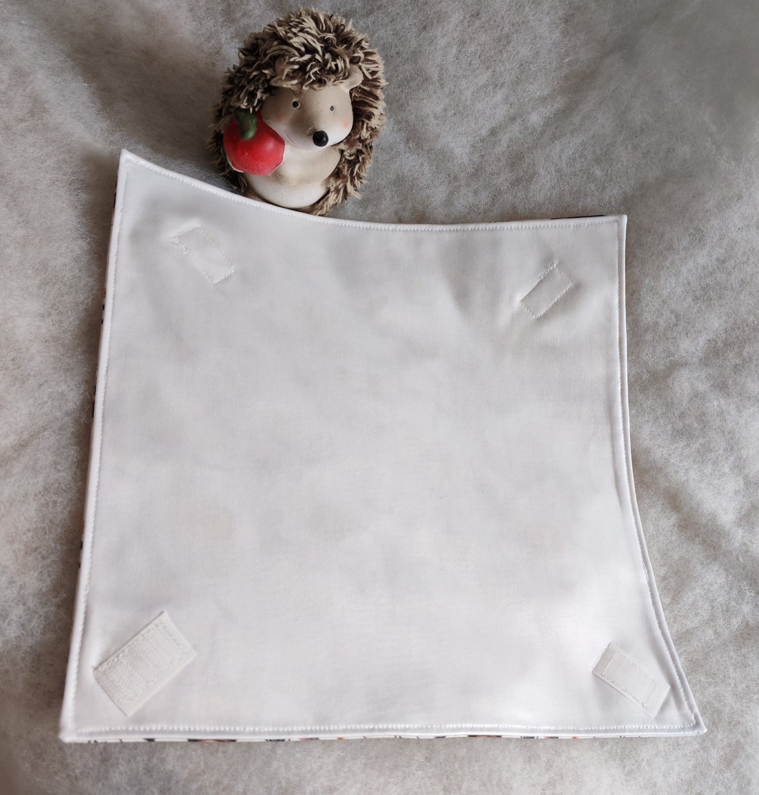 Șervet textil reutilizabil cu motive de Halloween � vrăjitoare, dovleac, liliac -  - Artynos.ro