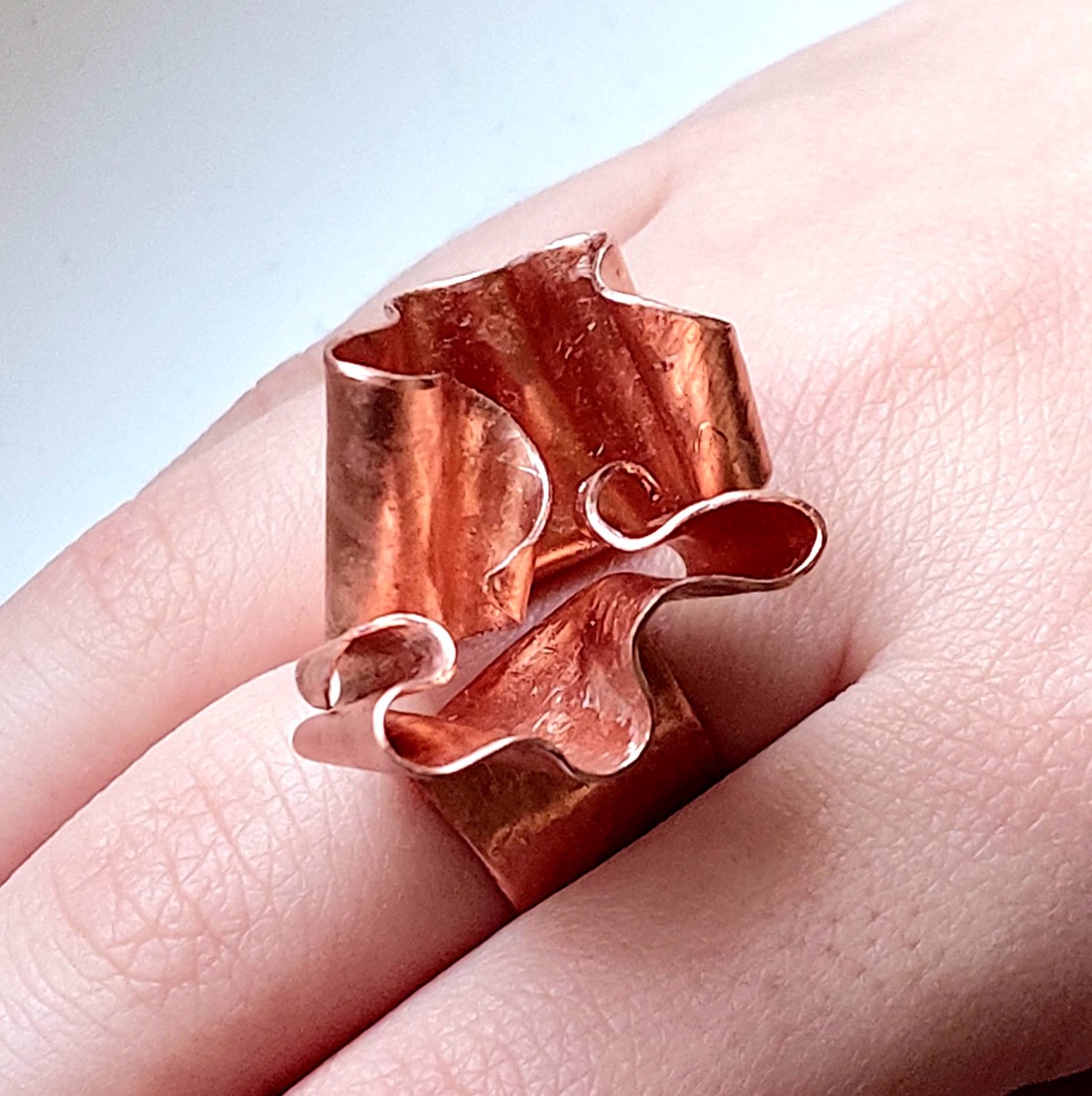 Inel unic, special, cu design floral din cupru -  - Artynos.ro Inel unic, special, cu design floral din cupru -  - Artynos.ro