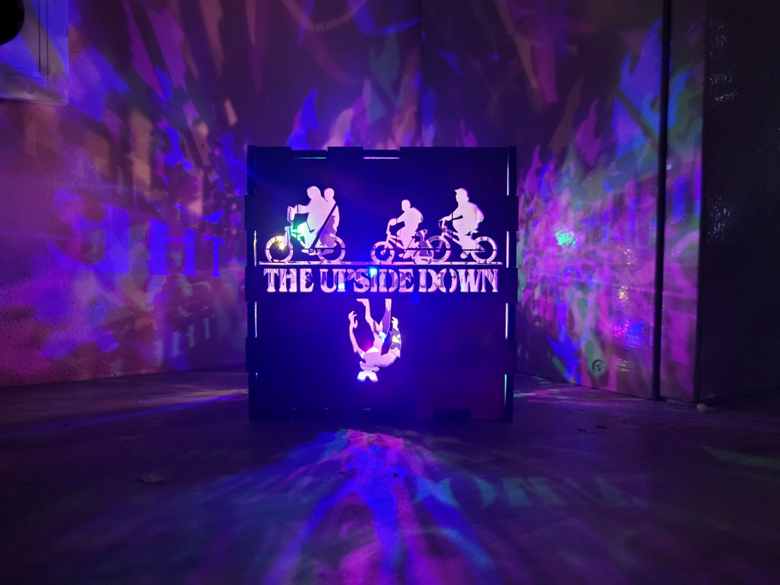 Lampa decorativă Stranger Things  - casă & stil de viață - lămpi și corpuri de iluminat - lampă de ambianță - Artynos.ro