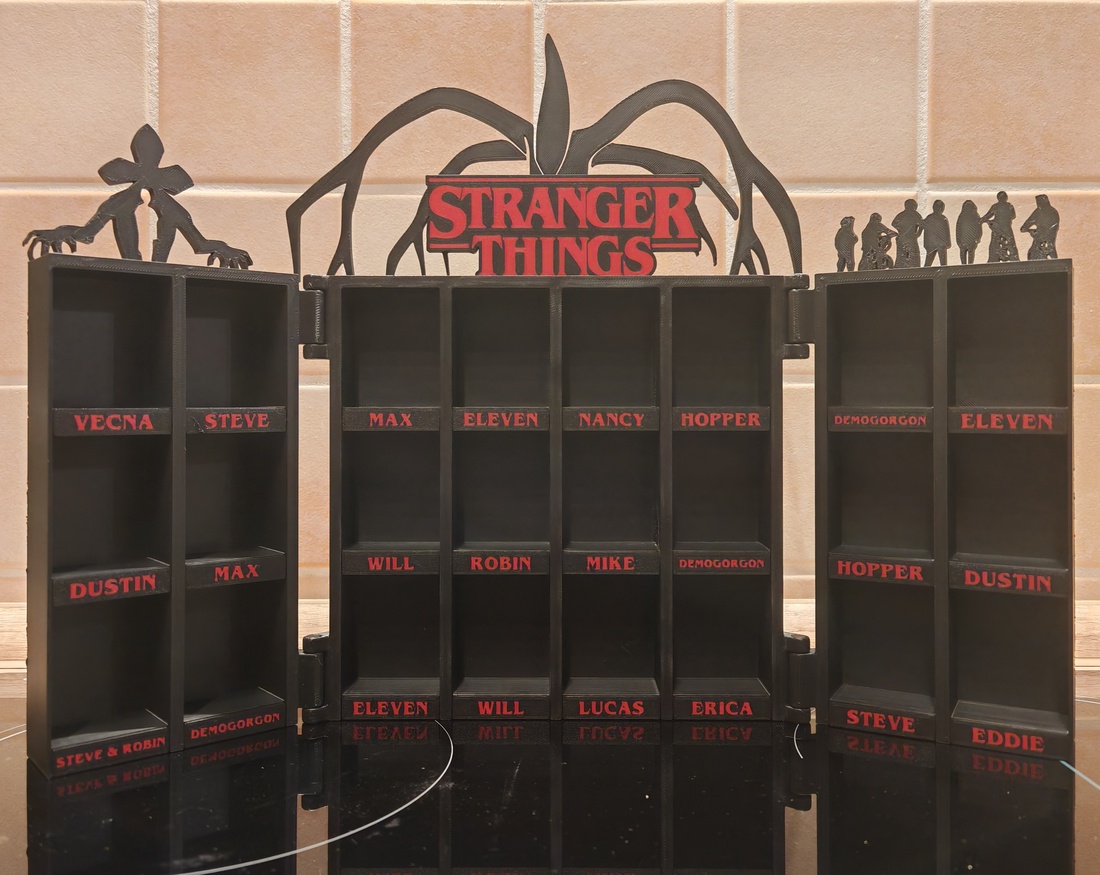  Suport pentru figurină Kinderjoy Stranger Things, versiune deschisă - casă & stil de viață - decorațiuni de casă - decorațiuni de masă și rafturi - decorațiuni de masă - Artynos.ro