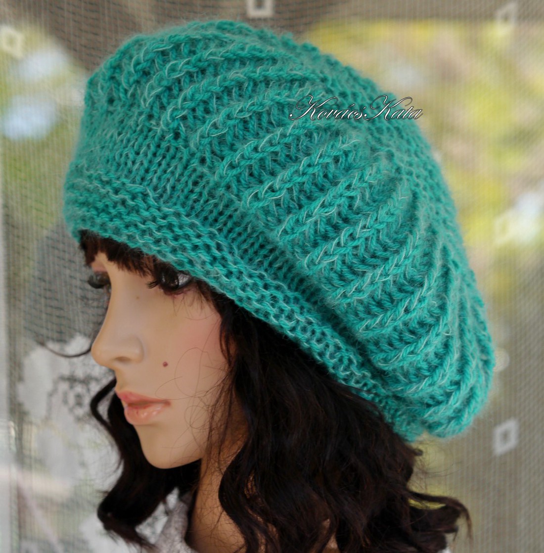 BORBÁLA / ocean - șapcă cu design tricotat manual - îmbrăcăminte și modă - eșarfe, pălării, fularuri - căciulă - Artynos.ro