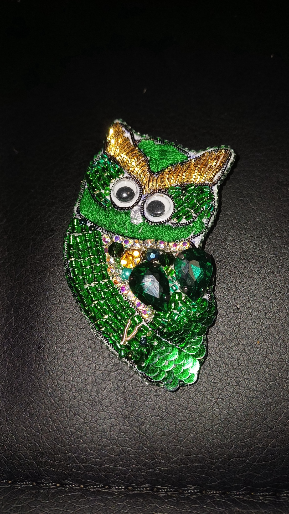 Brosa bufnita - bijuterii - broșe - Artynos.ro