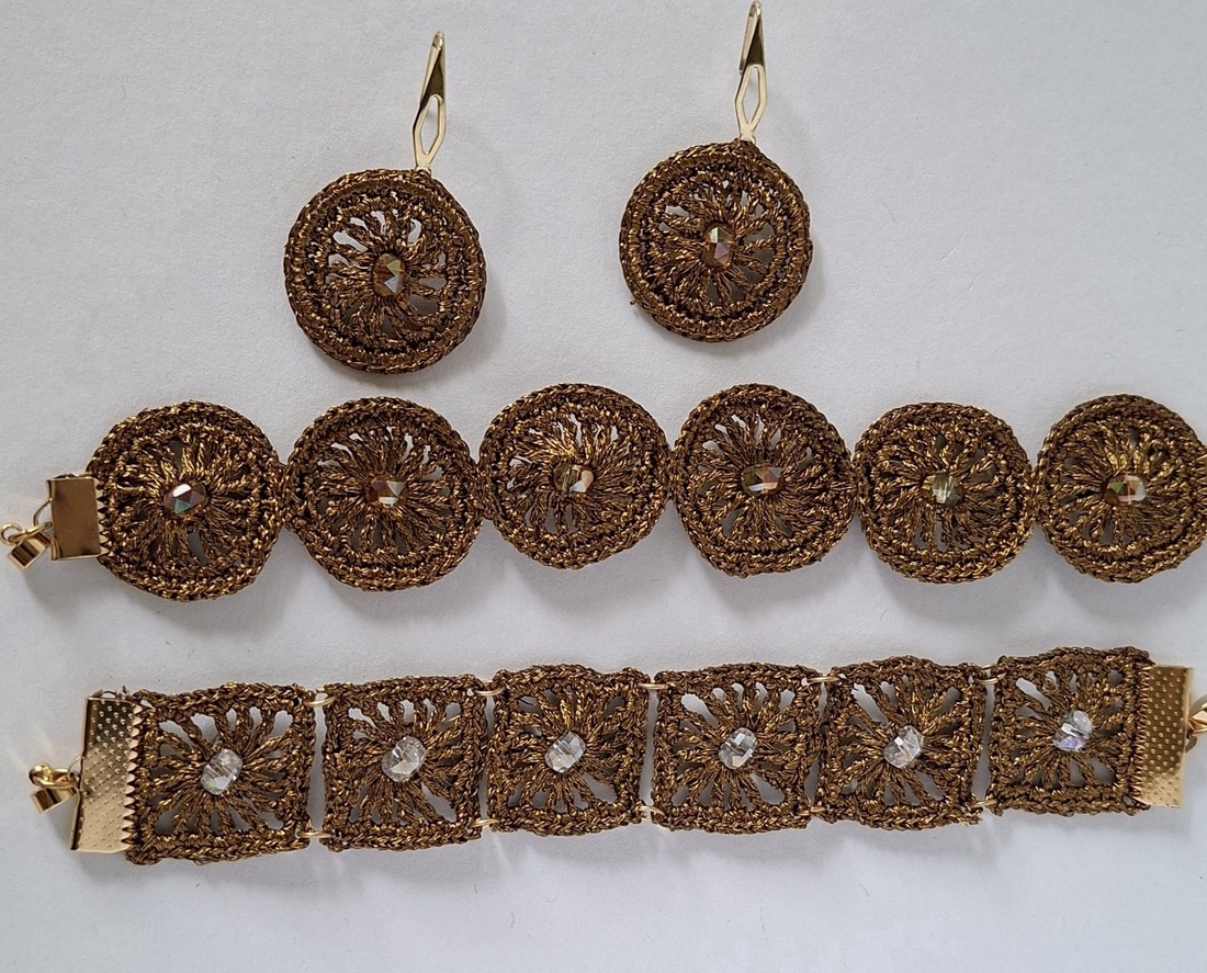 Set bijuterii pe bronz cu cristale transparente aramii - bijuterii - seturi de bijuterii - Artynos.ro