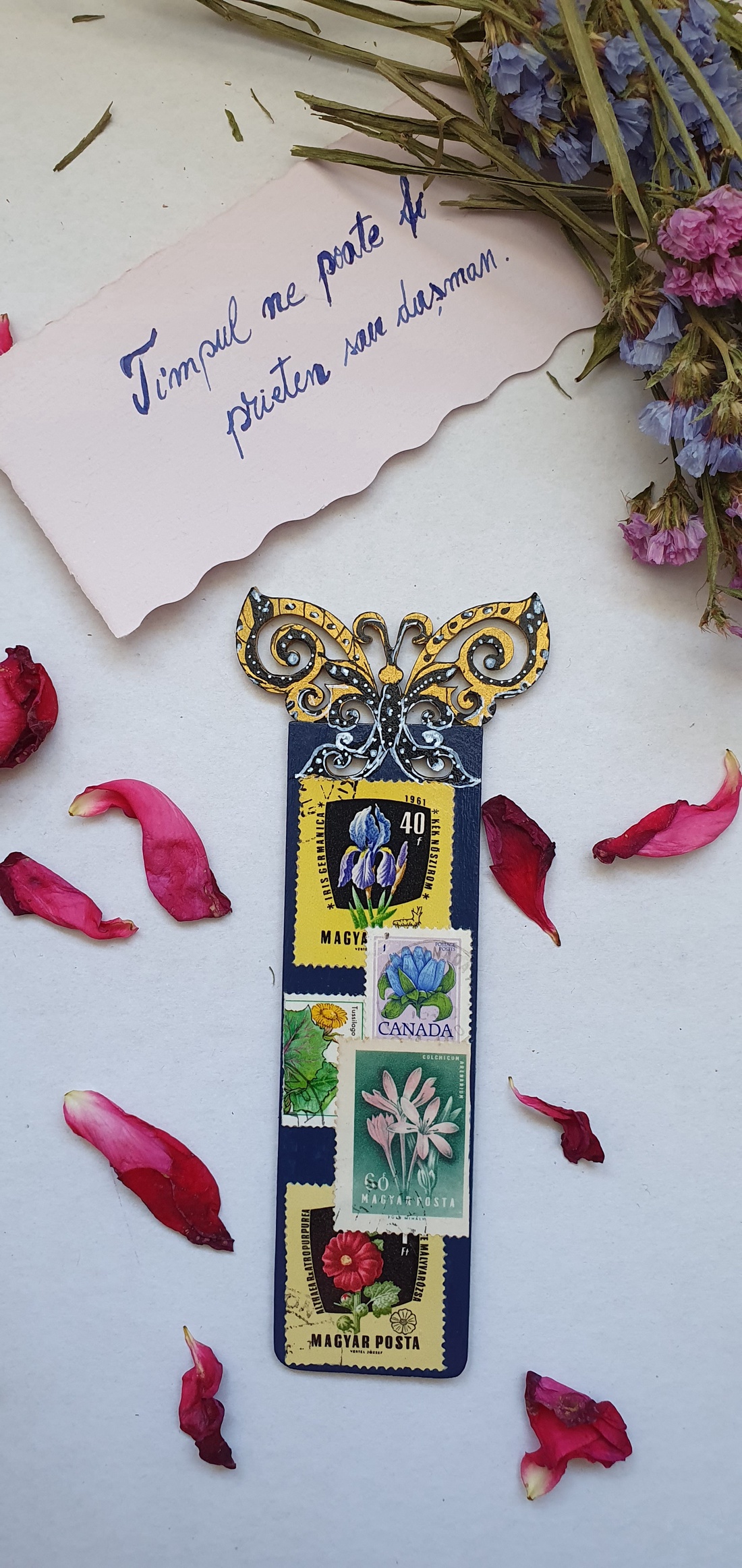 Semn de carte Oldy but Goldy Floral - cărți și creații cu tematică muzicală, cadouri - semn de carte - Artynos.ro Semn de carte Oldy but Goldy Floral - cărți și creații cu tematică muzicală, cadouri - semn de carte - Artynos.ro