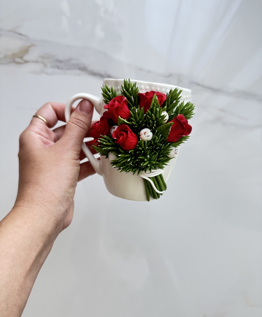 Cana cu trandafiri - casă & stil de viață - accesorii pentru echipamente de bucătărie - accesorii de servire - căni - Artynos.ro Cana cu trandafiri - casă & stil de viață - accesorii pentru echipamente de bucătărie - accesorii de servire - căni - Artynos.ro